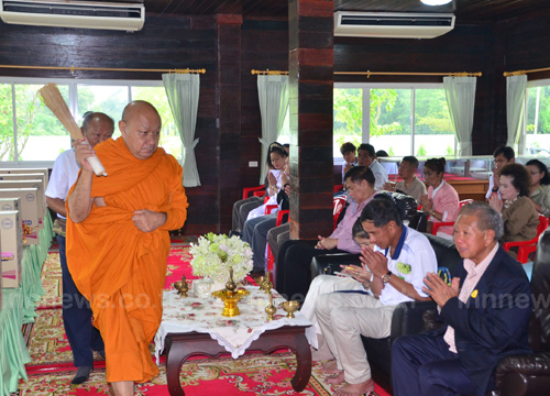 คำรณวิทย์ ธูปกระจ่าง เปิดมูลนิธิและคลินิกแพทย์แผนไทย คำรณวิทย์ ธูปกระจ่าง เปิดมูลนิธิและคลินิกแพทย์แผนไทย