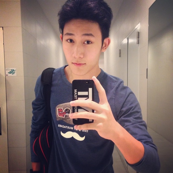 เฟม ชวิน จากหนังบ้านฉัน..ตลกไว้ก่อนฯ โตเป็นหนุ่มหล่อใส กล้ามมาเป็นมัด เฟม ชวิน จากหนังบ้านฉัน..ตลกไว้ก่อนฯ โตเป็นหนุ่มหล่อใส กล้ามมาเป็นมัด