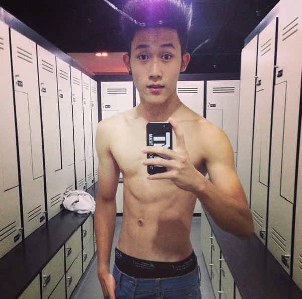 เฟม ชวิน จากหนังบ้านฉัน..ตลกไว้ก่อนฯ โตเป็นหนุ่มหล่อใส กล้ามมาเป็นมัด เฟม ชวิน จากหนังบ้านฉัน..ตลกไว้ก่อนฯ โตเป็นหนุ่มหล่อใส กล้ามมาเป็นมัด