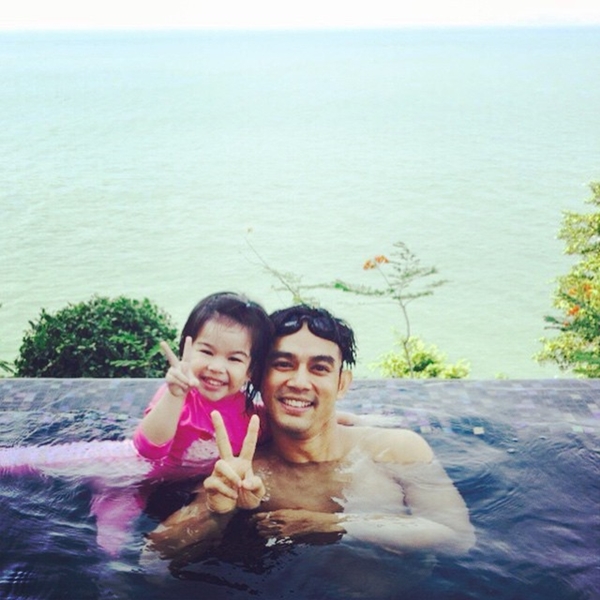 มอส เกม น้องโสน เล่นน้ำทะเลลั้ลลา น่ารักอบอุ่นจัง มอส เกม น้องโสน เล่นน้ำทะเลลั้ลลา น่ารักอบอุ่นจัง