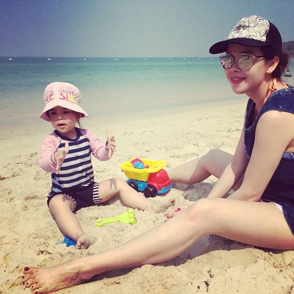 มอส เกม น้องโสน เล่นน้ำทะเลลั้ลลา น่ารักอบอุ่นจัง มอส เกม น้องโสน เล่นน้ำทะเลลั้ลลา น่ารักอบอุ่นจัง