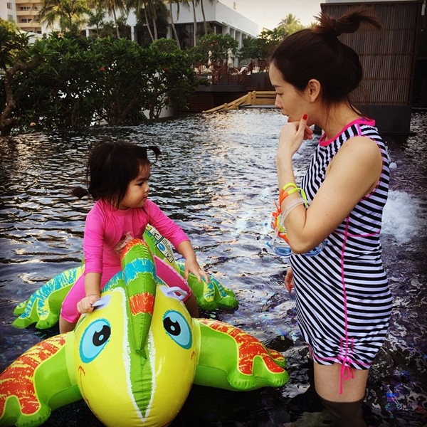 มอส เกม น้องโสน เล่นน้ำทะเลลั้ลลา น่ารักอบอุ่นจัง มอส เกม น้องโสน เล่นน้ำทะเลลั้ลลา น่ารักอบอุ่นจัง