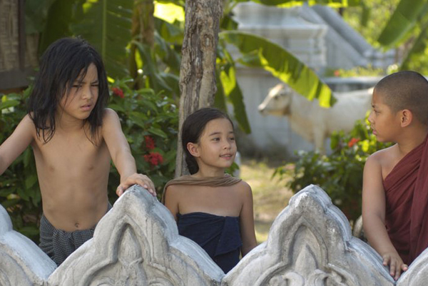 น้องดาด้า หรือ มณีจันทร์ ตอนเเด็ก ในตำนานสมเด็จพระนเรศวรฯ โตแล้วจ้า น้องดาด้า หรือ มณีจันทร์ ตอนเเด็ก ในตำนานสมเด็จพระนเรศวรฯ โตแล้วจ้า