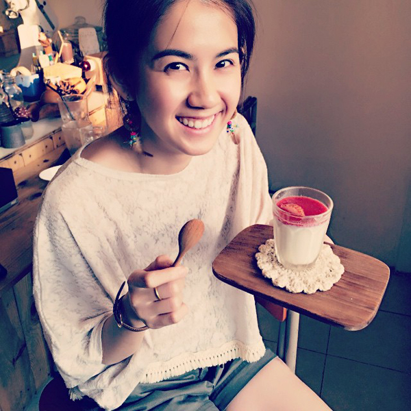 พลอย ภัทรากร เข้าแจ้งความจัดการคลิปโป๊หน้าคล้าย พลอย ภัทรากร เข้าแจ้งความจัดการคลิปโป๊หน้าคล้าย