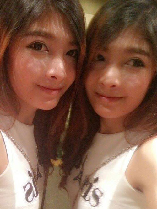 น้องม๊อบ แม่ค้าก๋วยเตี๋ยวเฉลย หนูไม่ใช่สาวแท้ ! น้องม๊อบ แม่ค้าก๋วยเตี๋ยวเฉลย หนูไม่ใช่สาวแท้ !