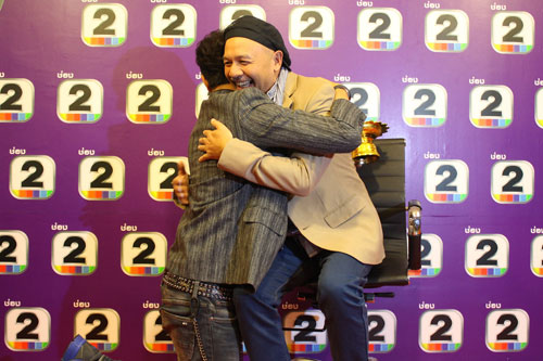 ปิดตำนานศึกสายเลือด เพชร กราบขอขมาพ่อ ไกรสร ปิดตำนานศึกสายเลือด เพชร กราบขอขมาพ่อ ไกรสร