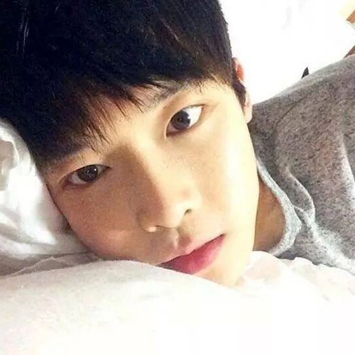 ปาร์ค ชอลซุน หมอฟันเกาหลีหล่อหน้าใส คนแห่ตาม IG จนต้องปิดหนี ปาร์ค ชอลซุน หมอฟันเกาหลีหล่อหน้าใส คนแห่ตาม IG จนต้องปิดหนี