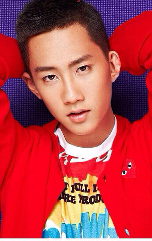 กัปตัน พายอาร์ Lovesick ควงคู่ขึ้นปก พลอยแกมเพชร น่ารักอะ กัปตัน พายอาร์ Lovesick ควงคู่ขึ้นปก พลอยแกมเพชร น่ารักอะ