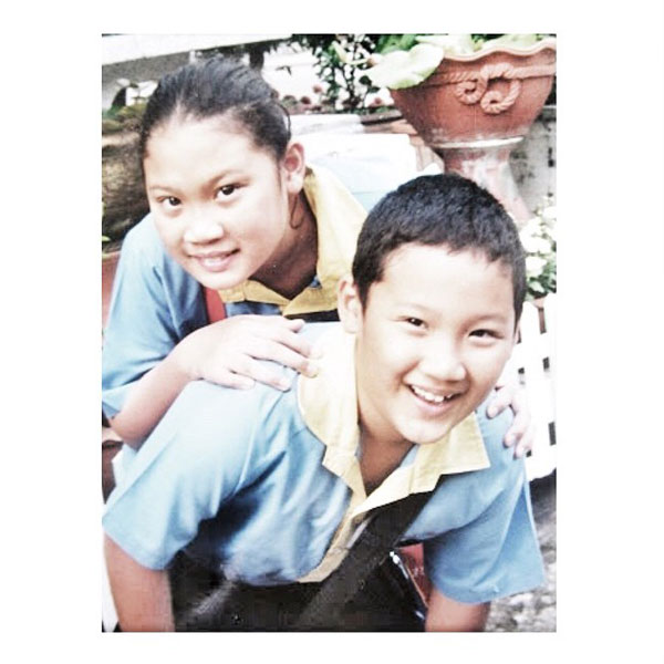 ดาราตอนเด็ก ภาพย้อนวัยเยาว์ จะน่ารักน่าชังขนาดไหน มาดูกัน ดาราตอนเด็ก ภาพย้อนวัยเยาว์ จะน่ารักน่าชังขนาดไหน มาดูกัน