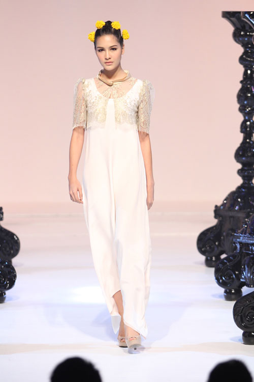 น้องเบนซ์ วิลาสินี อายุ 15 ปี คว้าไทยซูเปอร์โมเดล 2014 น้องเบนซ์ วิลาสินี อายุ 15 ปี คว้าไทยซูเปอร์โมเดล 2014