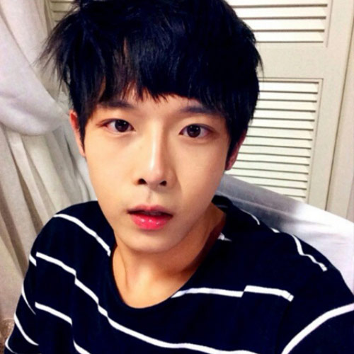 ปาร์ค ชอลซุน หมอฟันเกาหลีหล่อหน้าใส คนแห่ตาม IG จนต้องปิดหนี ปาร์ค ชอลซุน หมอฟันเกาหลีหล่อหน้าใส คนแห่ตาม IG จนต้องปิดหนี