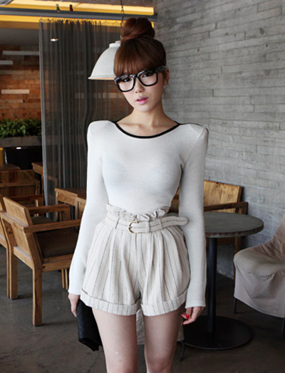 กางเกงเอวสูง