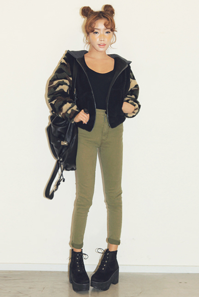 กางเกงเอวสูง