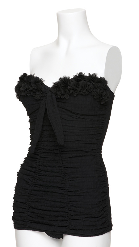 ชุดว่ายน้ำวินเทจ