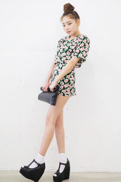 ชุดเซต เสื้อผ้า 2 ชิ้น ชุดเซต เสื้อผ้า 2 ชิ้น