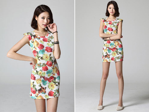 ชุดเดรสลายดอก