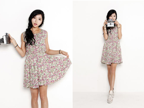 ชุดเดรสลายดอก