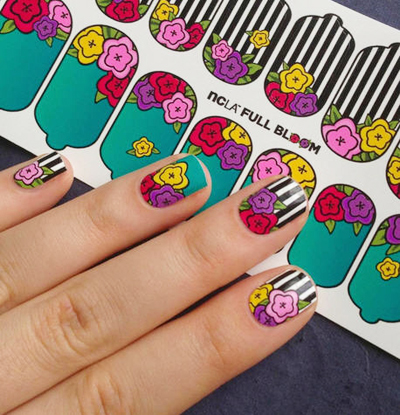 สติ๊กเกอร์ติดเล็บ สติ๊กเกอร์ติดเล็บ