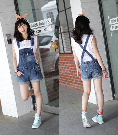 ชุดเอี๊ยม