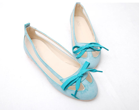 รองเท้าสำหรับนักศึกษา รองเท้าสำหรับนักศึกษา