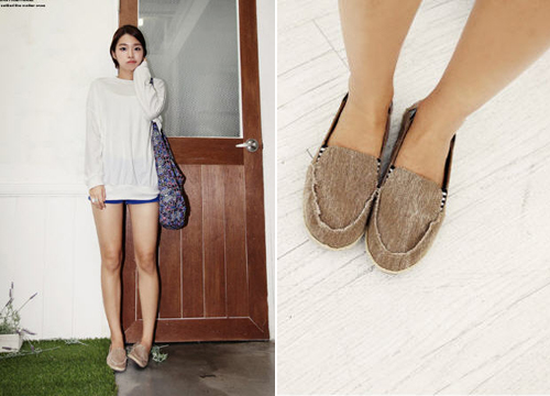 รองเท้าคัทชู