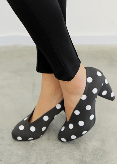 รองเท้าส้นสูง