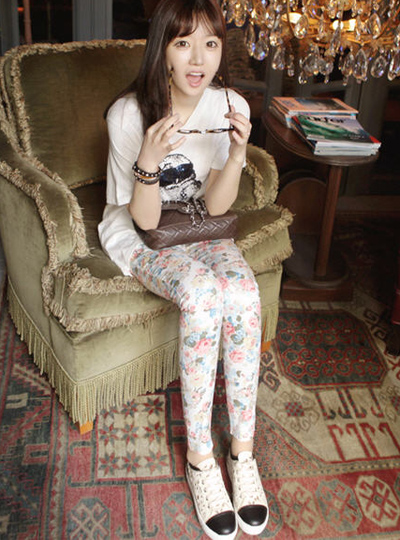 รองเท้าผ้าใบผู้หญิง