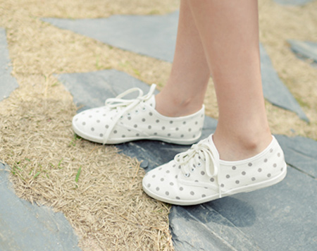 รองเท้าสำหรับนักศึกษา รองเท้าสำหรับนักศึกษา