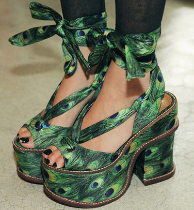 รองเท้าส้นสูง