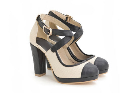 รองเท้าสำหรับนักศึกษา รองเท้าสำหรับนักศึกษา