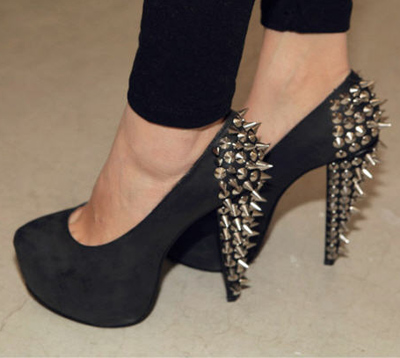 รองเท้าส้นสูง