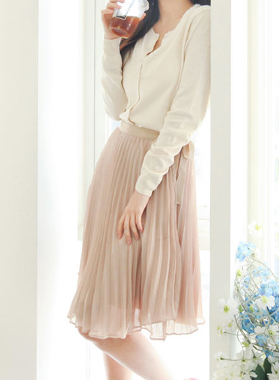 กระโปรงพลีทยาว