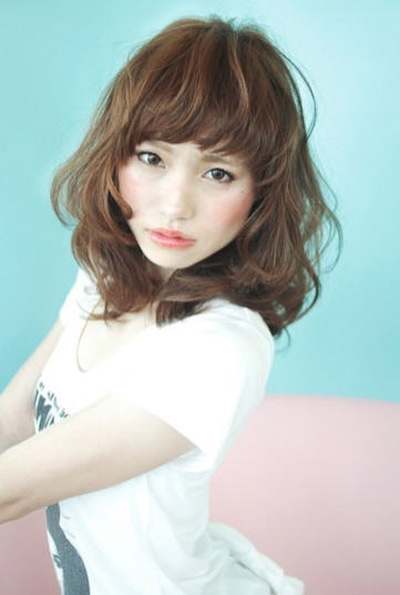 ทรงผมสำหรับสาวหูกาง