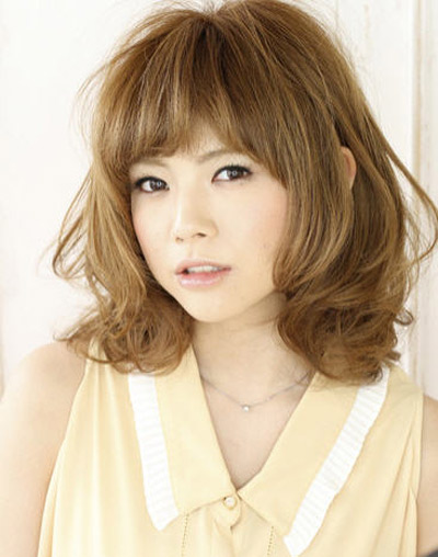 ทรงผมสำหรับสาวหูกาง