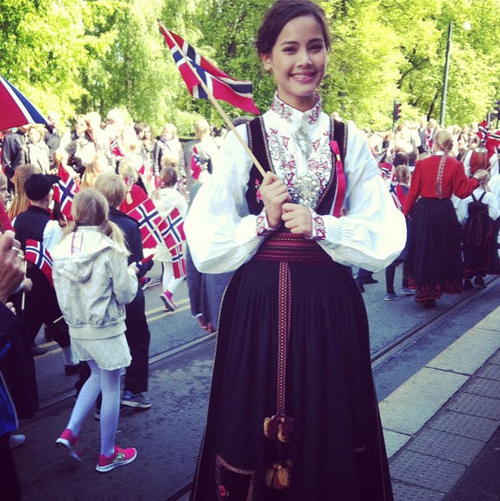 ญาญ่า อุรัสยา