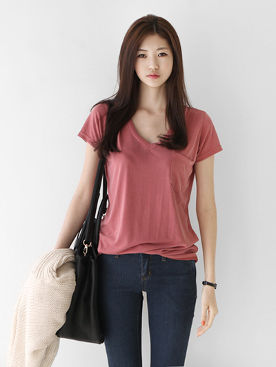 เสื้อยืดคอวีผู้หญิง เสื้อยืดคอวีผู้หญิง