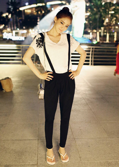 เสื้อยืดคอวีผู้หญิง เสื้อยืดคอวีผู้หญิง