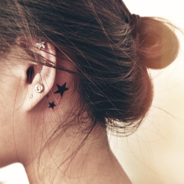 รอยสักหลังหู รอยสักหลังหู