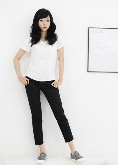 เสื้อยืดคอวีผู้หญิง เสื้อยืดคอวีผู้หญิง