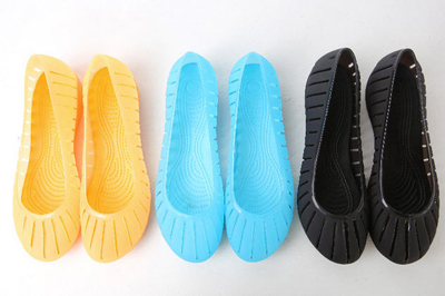 รองเท้ายาง รองเท้ายาง