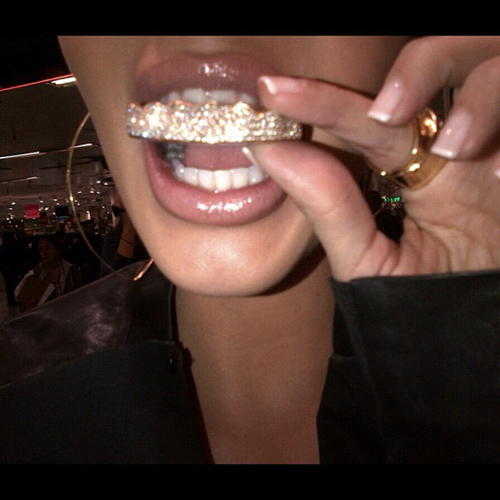 คิม คาร์ดาเชียน คิม คาร์ดาเชียน