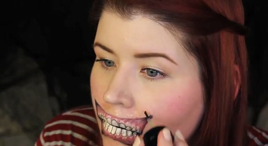 แต่งหน้าสาวปากฉีก แต่งหน้าสาวปากฉีก