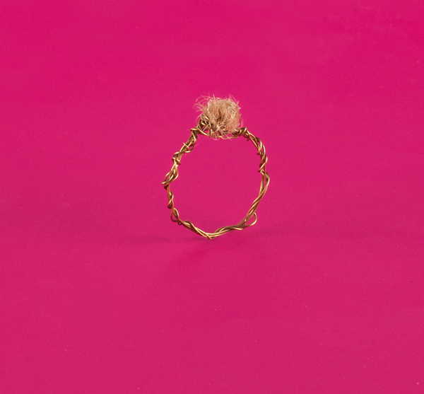 เครื่องประดับทองตกแต่งด้วยผมจริง เครื่องประดับทองตกแต่งด้วยผมจริง