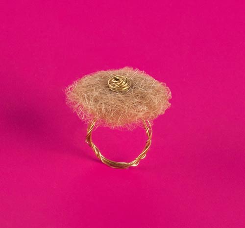 เครื่องประดับทองตกแต่งด้วยผมจริง เครื่องประดับทองตกแต่งด้วยผมจริง