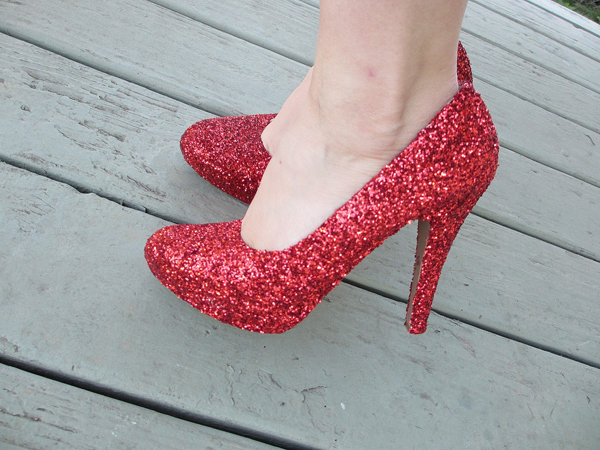 รองเท้าส้นสูง รองเท้าส้นสูง