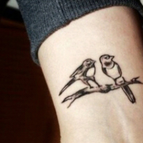 รอยสักเล็กๆ รอยสักเล็กๆ