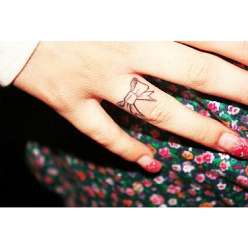 รอยสักเล็กๆ รอยสักเล็กๆ