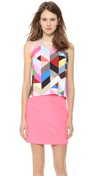 เสื้อผ้าสีสด เสื้อผ้าสีสด