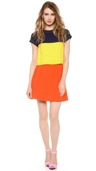 เสื้อผ้าสีสด เสื้อผ้าสีสด