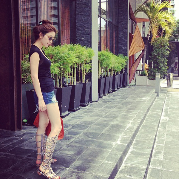 รองเท้าแกลดิเอเตอร์ รองเท้าแกลดิเอเตอร์